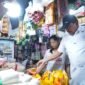 Wagub Bengkulu Mian melakukan sidak harga pangan di pasar panorama pada Rabu  17 Desember 2025 pagi