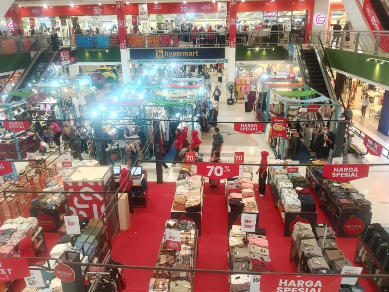 Diskon hingga 70 Persen. Libur Nataru 2026 Dongkrak Perputaran Ekonomi di Bencoolen Mall