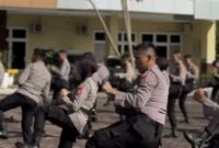 Ditsamapta Polda Bengkulu menggelar latihan bela diri untuk meningkatkan kesiapsiagaan dan kemampuan personel dalam menghadapi tugas di lapangan.