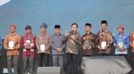 Ketua DPD RI Sultan Baktiar Najamudin dan Mendes Yandri Susanto sepakat menjalankan program Green Village untuk memperkuat ketahanan ekologi desa di seluruh Indonesia.