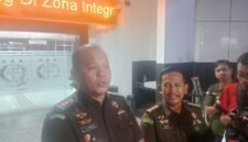 Kejati Bengkulu menggeledah rumah mantan Kadis Pertambangan Bengkulu Utara Fadillah Marik sebagai bagian penyidikan kasus dugaan korupsi tambang.