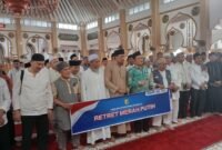 Sebanyak 428 ASN Pemprov Bengkulu menuntaskan Retret Merah Putih berbasis rumah ibadah sebagai upaya memperkuat integritas, disiplin, dan kepedulian sosial aparatur.
