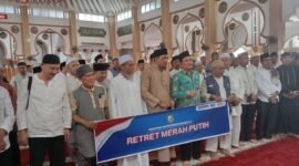 Sebanyak 428 ASN Pemprov Bengkulu menuntaskan Retret Merah Putih berbasis rumah ibadah sebagai upaya memperkuat integritas, disiplin, dan kepedulian sosial aparatur.