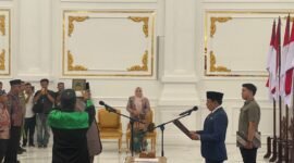Wali Kota Bengkulu Dedy Wahyudi melantik Medy Febriansya sebagai Pj Sekda dan menekankan kerja nyata, sinergi pejabat, serta pelayanan maksimal untuk masyarakat Kota Bengkulu.