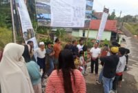 Warga Kelurahan Timur Indah Bengkulu menolak penimbunan limbah FABA dari PLTU Teluk Sepang di kawasan permukiman karena dikhawatirkan membahayakan kesehatan dan mencemari lingkungan.
