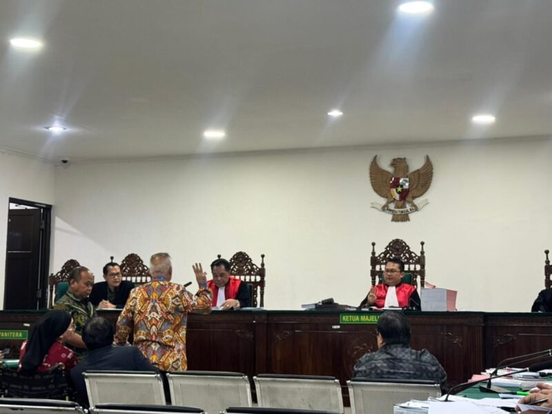 Sidang kasus PTM dan Mega Mall Bengkulu menghadirkan empat ahli hukum dan keuangan yang menilai perkara ini lebih tepat masuk ranah perdata, bukan tindak pidana korupsi.