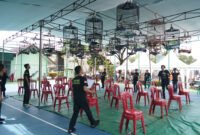 Ratusan kicau mania padati Makorem 041/Gamas dalam lomba burung berkicau HUT ke-80 Korem 041/Gamas. Ajang ini jadi momen silaturahmi TNI dan masyarakat Bengkulu.