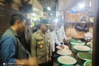 Kapolda Bengkulu Mardiyono turun langsung ke Pasar Minggu H-1 Ramadhan 2026. Harga ayam, daging, dan cabai naik namun masih dalam batas wajar sesuai HET dan HAP.