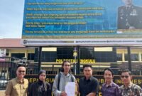 LBH KAHMI Bengkulu mendesak Polresta Bengkulu menuntaskan kasus dugaan penganiayaan mahasiswa yang diduga melibatkan Wakil Rektor III Universitas Dehasen Bengkulu. Polisi masih memeriksa saksi-saksi.