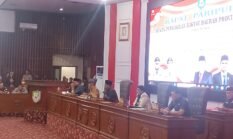 DPRD Provinsi Umumkan PAW Ketua, Paripurna Diwarnai Perdebatan