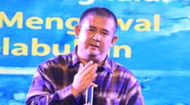 General Manager (GM) Pelindo Regional 2 Bengkulu, Dr. Dimas Rizky Kusmayadi, SH., MH., MSc. Menyatkan saat ini sedanga menyiapkan perbaikan Jalan Line 1 Pelabuhan Pulau Baai. Dokumen teknis rampung dan segera memasuki proses lelang ulang oleh Pelindo Pusat.