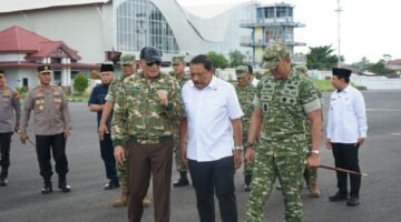 Menhan RI Sjafrie Sjamsoeddin rencanakan pembangunan 10 batalyon di Bengkulu untuk memperkuat pertahanan dan mendorong pertumbuhan daerah.