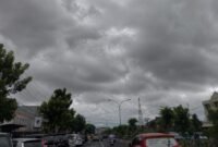 Cuaca mendung di wilaya Bengkulu, hijan lebat mengintai Bengkulu dua hari ke depan 