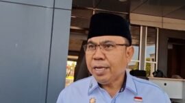 SAMPAIKAN: Sisten I Setda Provinsi Bengkulu, Khairil Anwar, menyatkan Pemprov Bengkulu menggagas pemindahan makam Pahlawan Nasional Fatmawati Soekarno ke Bengkulu. Kawasan makam direncanakan menjadi wisata religi dan simbol nasional baru di Bengkulu. (RABU-06-05-2026)-- FOTO: HANDI//MBG
