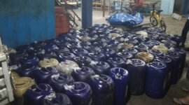 Polda Bengkulu mengungkap mafia jual beli ilegal Bio Solar subsidi nelayan di Pulau Baai. Polisi menyita hampir 5 ribu liter solar subsidi dan menetapkan satu tersangka.