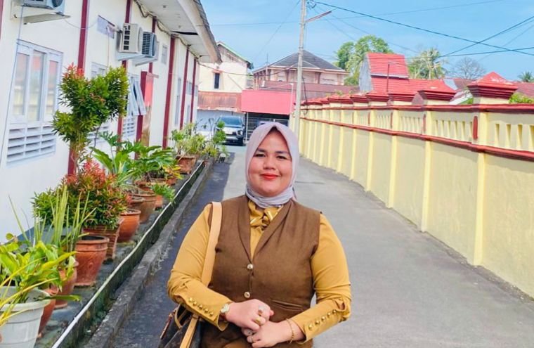 Kuasa Hukum warga Pematang Gubernur Ana Tasia Pase, SH, MH.