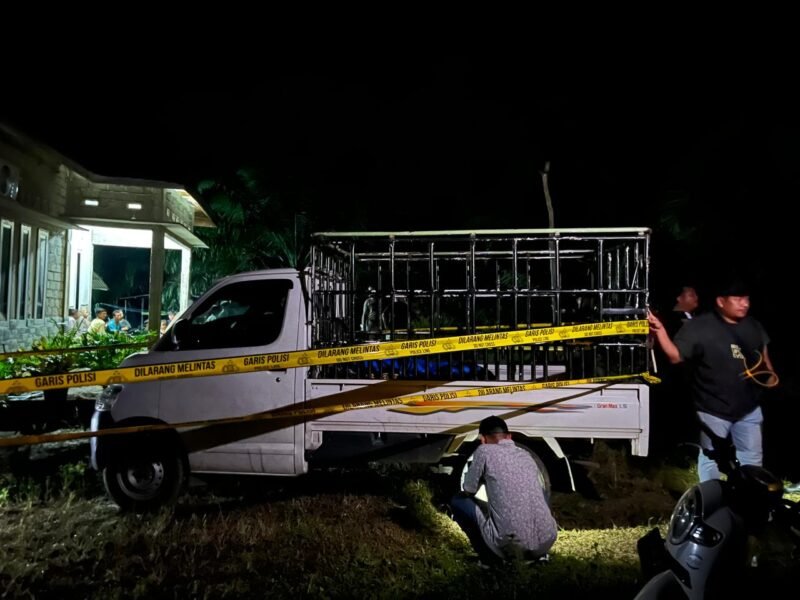 Satreskrim Polres Mukomuko menggerebek arena judi sabung ayam di Desa Pauh Terenja. Dua orang ditetapkan sebagai tersangka bersama sejumlah barang bukti. (KAMIS-21-05-2026)-- FOTO: IST//MBG.