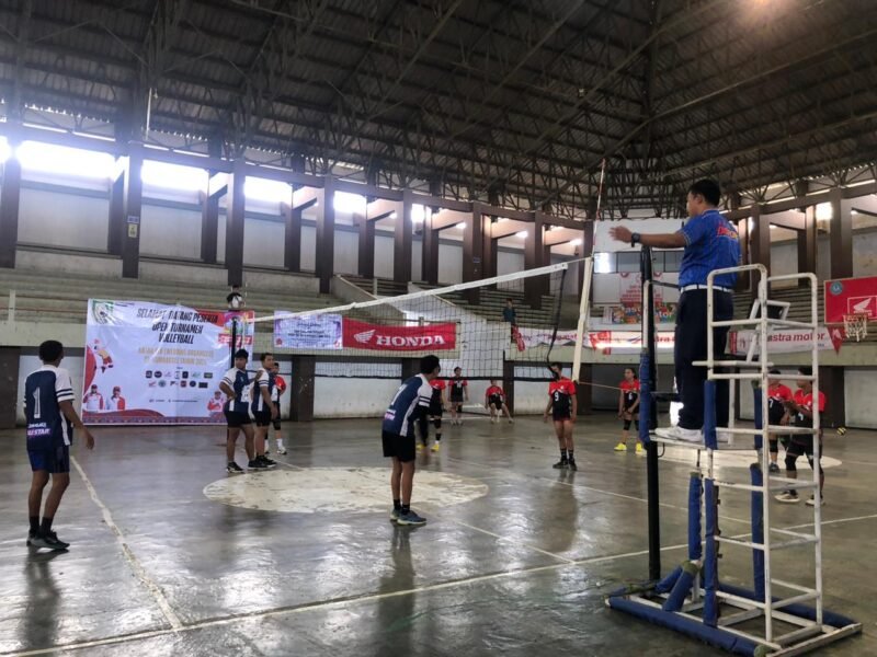 Turnamen Volleyball Antar WO Se-Sumbagsel 2026 di Bengkulu menjadi gebrakan baru dunia Wedding Organizer melalui ajang olahraga voli penuh kebersamaan. (MINGGU-24-05-2026)-- FOTO: HANDI//MBG.