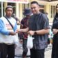 Polres Lebong menyembelih 6 ekor sapi kurban pada Iduladha 1447 H dan membagikan daging kepada masyarakat melalui 500 kupon sebagai bentuk kepedulian sosial.