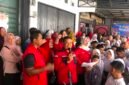 BAGIKAN: Sebanyak 1.513 siswa di Kota Bengkulu menerima bantuan Program Indonesia Pintar (PIP) melalui aspirasi anggota DPR RI Fraksi PDIP, MY Esti Wijayati. Bantuan diberikan untuk siswa SD, SMP, SMA hingga SMK guna mendukung kebutuhan pendidikan dan meringankan beban keluarga. (Jumat-05-06-2026)-- FOTO: HANDI//MBG.