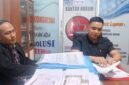 Mantan Admin Keuangan CV Mandiri Sejahtera, Latifah, menjalani sidang dugaan penggelapan dana perusahaan senilai Rp3,7 miliar. Pihak perusahaan mengklaim memiliki bukti audit dan dokumen yang akan diungkap dalam persidangan.
