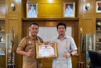 Dinas Sosial Bengkulu Utara meraih nilai tertinggi pelayanan publik dari Ombudsman RI dengan skor 80,29. Prestasi ini menjadi bukti peningkatan kualitas layanan kepada masyarakat.
