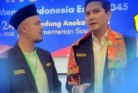 Ketua Karang Taruna Provinsi Bengkulu, Puja Kesuma (berkopiah).berbincang dan bersalaman dengan Ketum Pengurus Nasional Karang Taruna (PNKT),  Budi Satrio Djiwandono