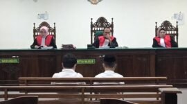 Pengadilan Tipikor Bengkulu menjatuhkan vonis kepada dua terdakwa kasus pungli Program PPG Kemenag Seluma. Darmawan dihukum 2 tahun 6 bulan penjara dan wajib membayar uang pengganti Rp601 juta, sementara Budi Erliyanto divonis 1 tahun penjara.