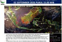 Citra satelit Himawari-9 BMKG menunjukkan sebaran asap dan titik panas di sejumlah wilayah Indonesia pada 2 September 2026 pukul 15.00 WIB. Asap terdeteksi di beberapa wilayah Sumatera dan Kalimantan, serta bergerak lintas batas menuju Malaysia, Brunei Darussalam, dan Filipina.